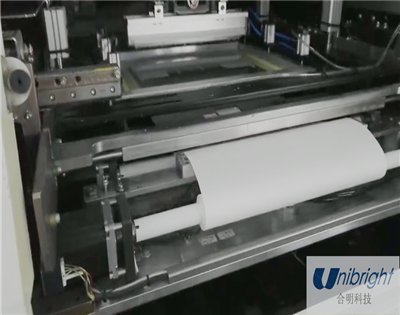 SMT錫膏印刷機(jī)底部擦拭.jpg SMT錫膏印刷機(jī)底部擦拭.jpg