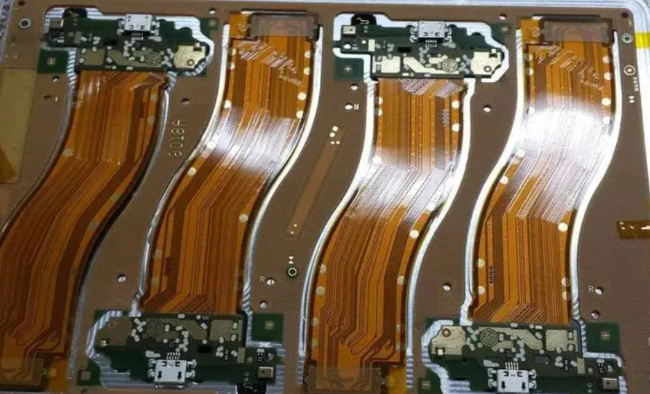 汽車(chē)電子FPC軟板的應(yīng)用領(lǐng)域與FPC軟板清洗劑介紹