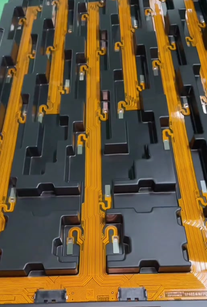 FPC軟板（柔性印刷電路板）在汽車電子中的應(yīng)用和水基清洗劑介紹